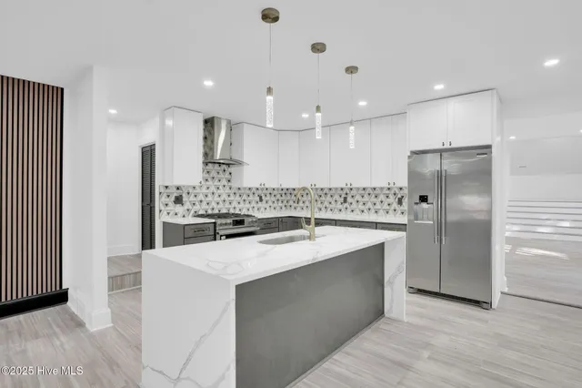 $1,190,000 | 3301 Archdale Drive, Charlotte, NC 28210