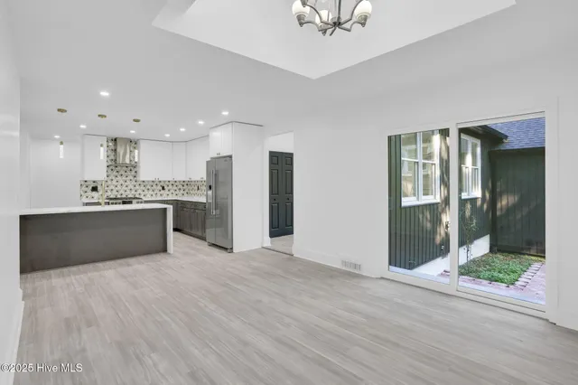 $1,190,000 | 3301 Archdale Drive, Charlotte, NC 28210