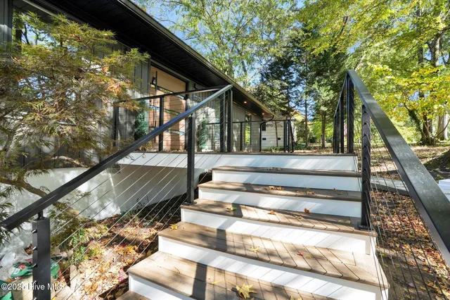 $1,190,000 | 3301 Archdale Drive, Charlotte, NC 28210