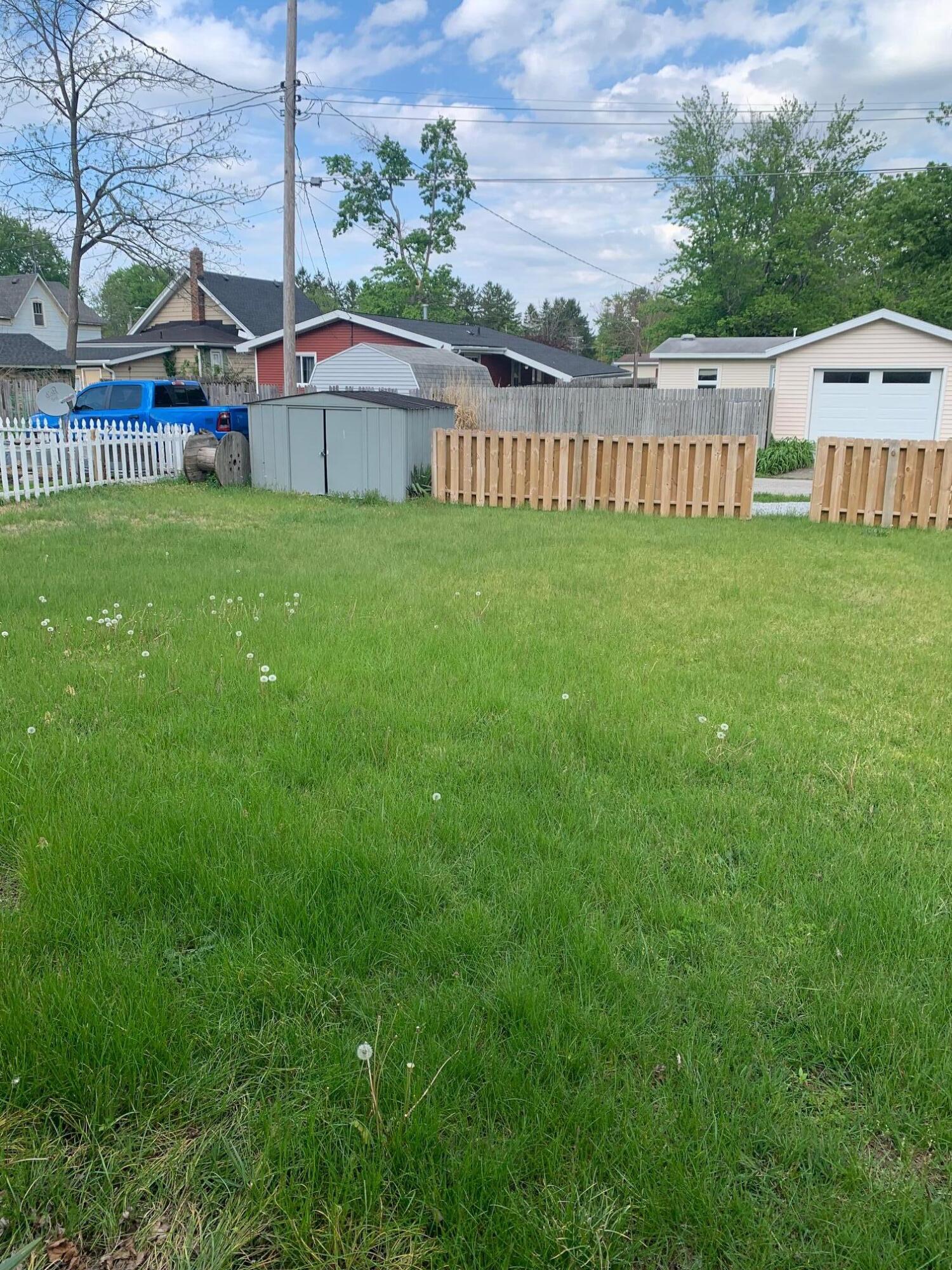 2414 Ohio Street Michigan City, IN 46360 - Photo 16 of 24 1500x2000