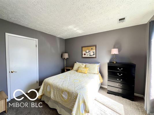 9133 South Pointe Ridge Lane Bloomington, IN 47401 - Photo 4 of 15