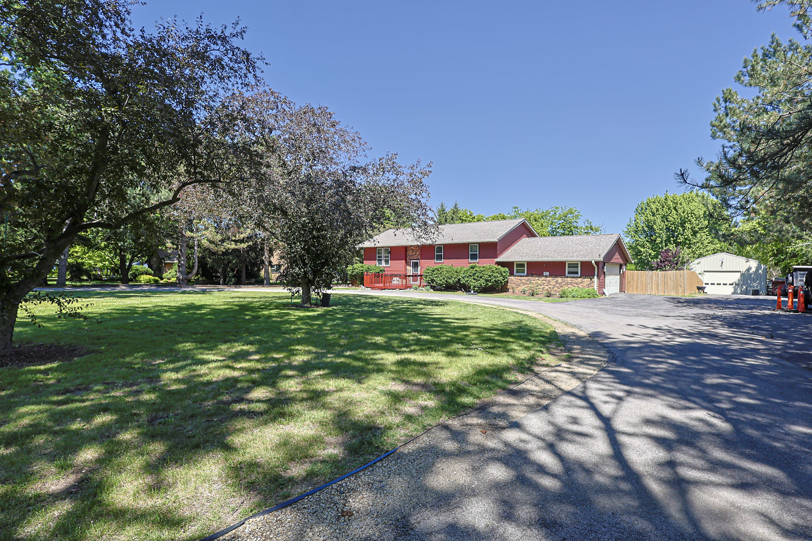 9012 Swanson Road Crystal Lake, IL 60014 - Photo 8 of 40