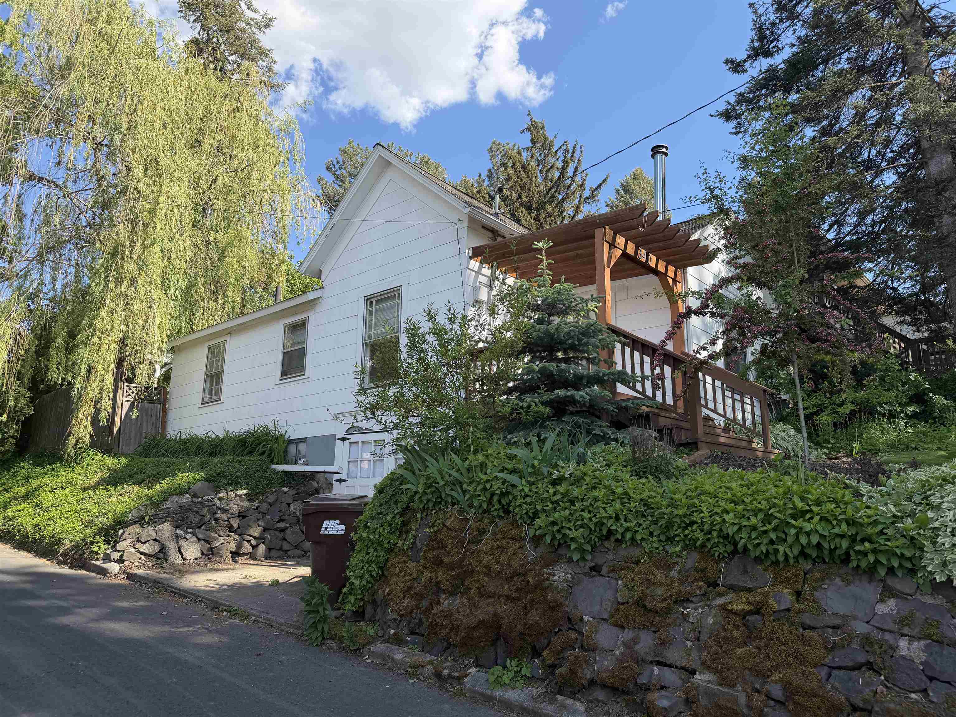340 Southeast High Street Pullman, WA 99163 - Photo 2 of 27