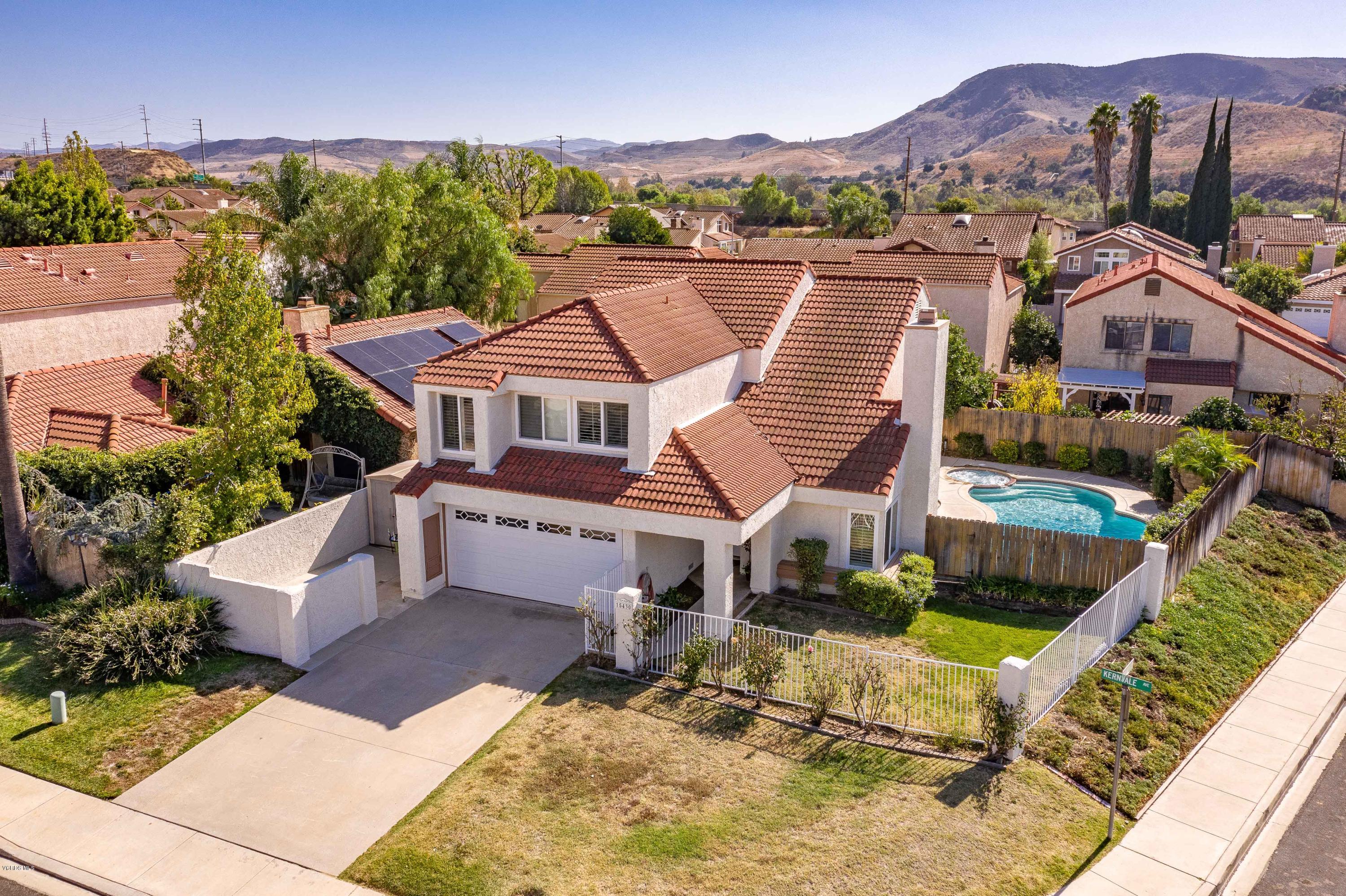 15430 Kernvale Avenue Moorpark, CA 93021 - Photo 2 of 16 an aerial view of a house with a garden