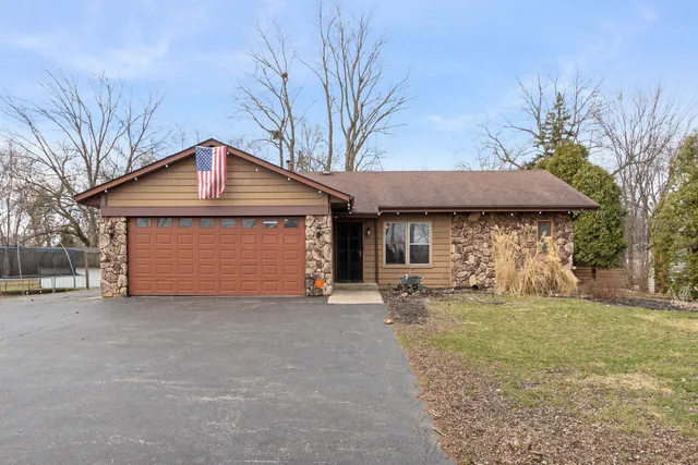 $3,200 | 16934 South Cicero Avenue, Oak Forest, IL 60452