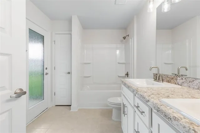 $375,900 | 128 Bird Of Paradise Drive, Palm Coast, FL 32137