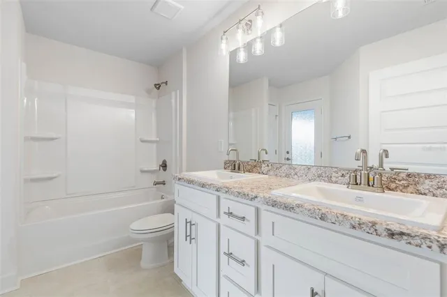 $375,900 | 128 Bird Of Paradise Drive, Palm Coast, FL 32137