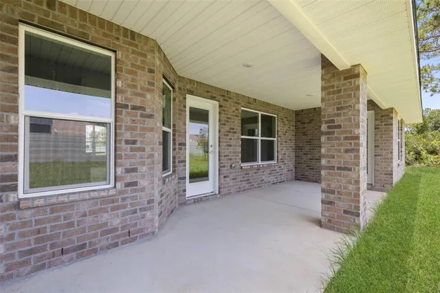 $375,900 | 128 Bird Of Paradise Drive, Palm Coast, FL 32137