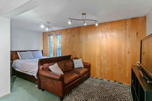 $2,795,000 | 878 Hillcrest Drive, Redwood City, CA 94062