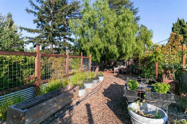 $2,795,000 | 878 Hillcrest Drive, Redwood City, CA 94062