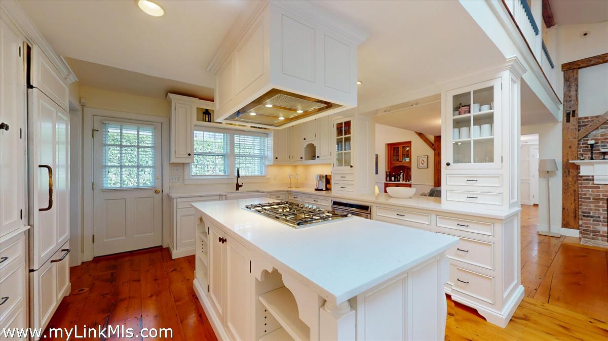 39 A Milk Street Nantucket, MA 02554 - Photo 14 of 56