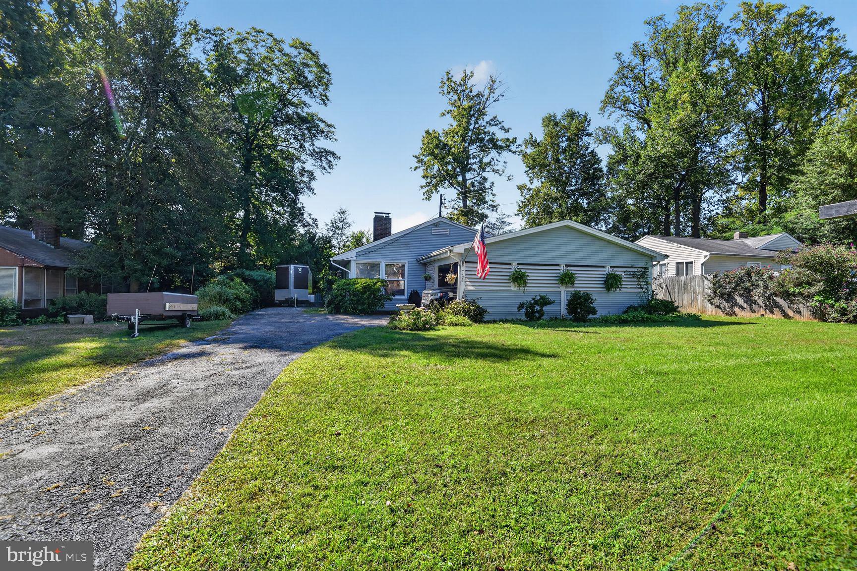 7123 Alger Road Falls Church, VA 22042 - Photo 3 of 21 Gallery Image 3