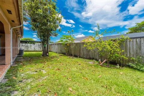 $670,000 | 19240 Northwest 60th Court, Hialeah, FL 33015