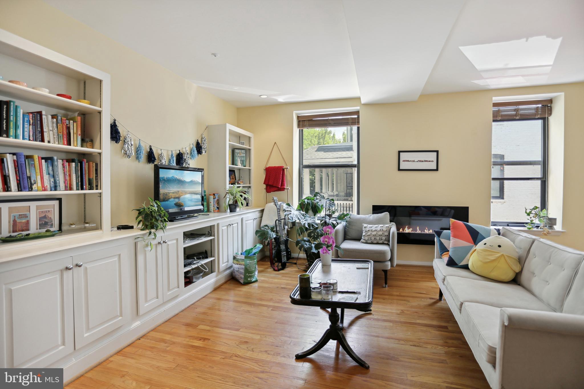2633 Adams Mill Road Northwest, Unit 105 Washington, DC 20009 - Photo 4 of 26 Gallery Image 4