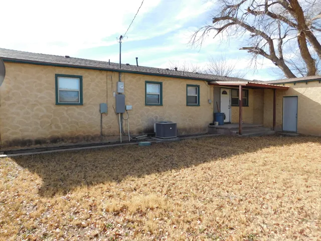 $158,900 | 1722 West Ave B, Muleshoe, TX 79347