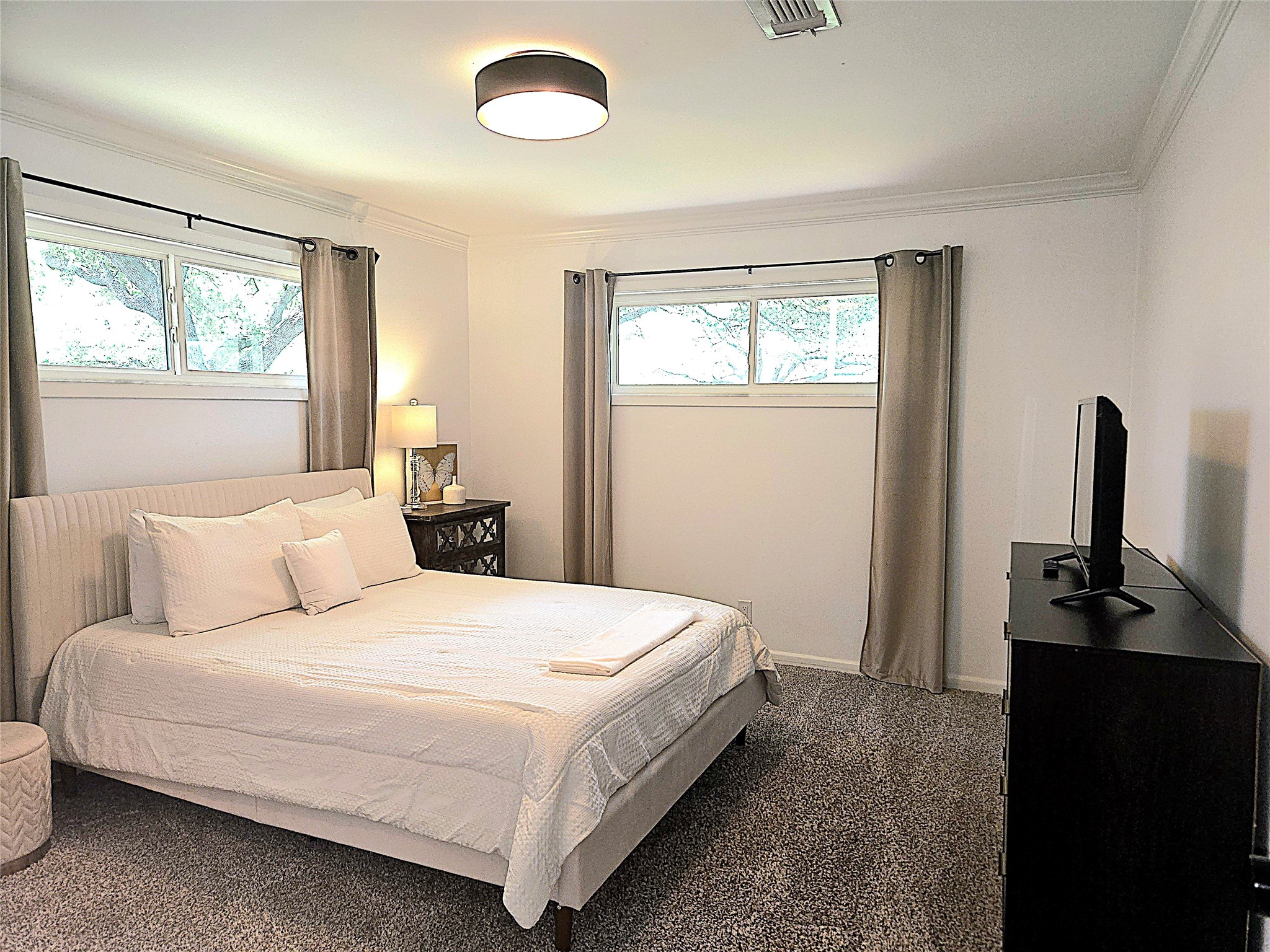 10803 Chimney Rock Road Houston, TX 77096 - Photo 10 of 17 Gallery Image 10