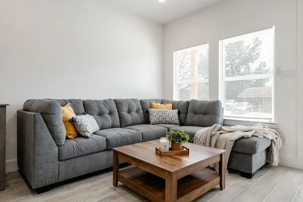 $2,200 | 709 Fuller Street, Sulphur Springs, TX 75482