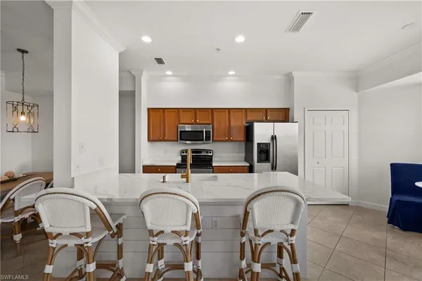 $6,500 | 10345 Heritage Bay Boulevard, Unit 2046, Naples, FL 34120