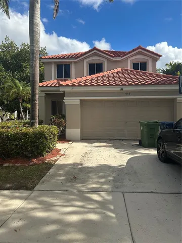 $899,000 | 948 Phoenix Way, Weston, FL 33327