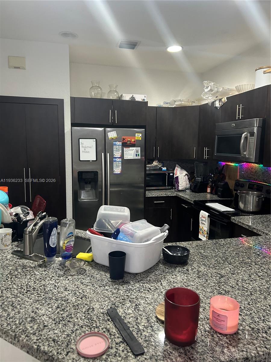 948 Phoenix Way Weston, FL 33327 - Photo 13 of 22