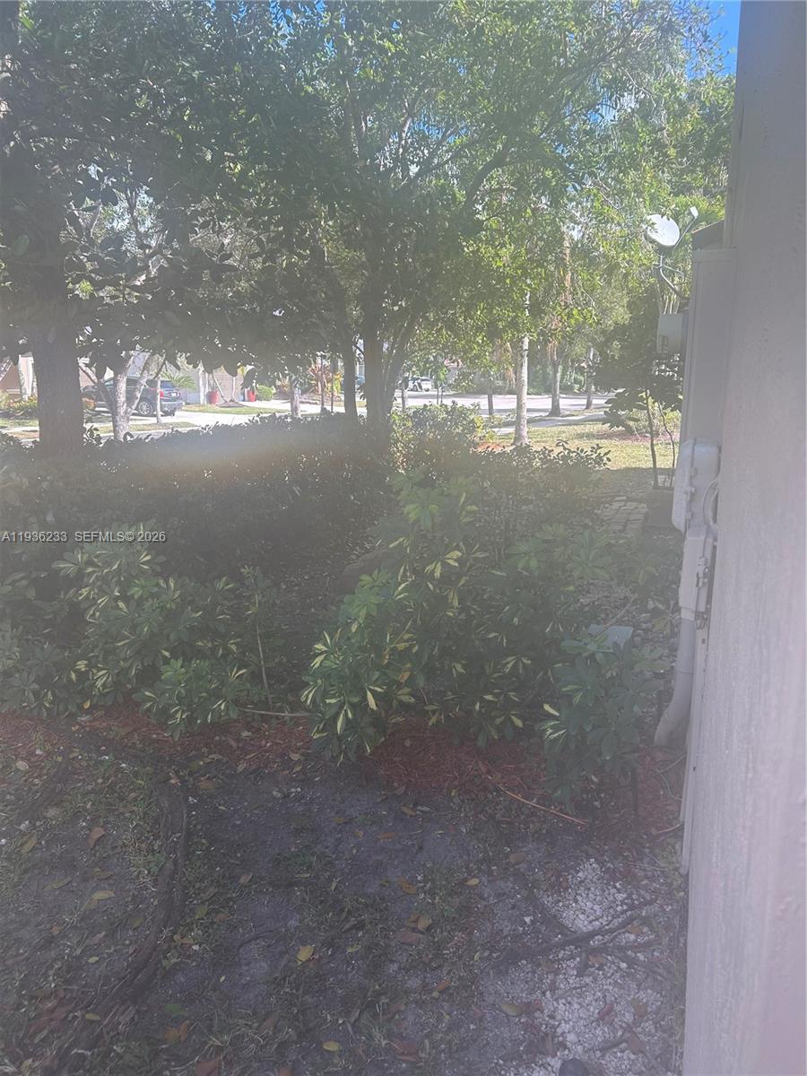 948 Phoenix Way Weston, FL 33327 - Photo 6 of 22