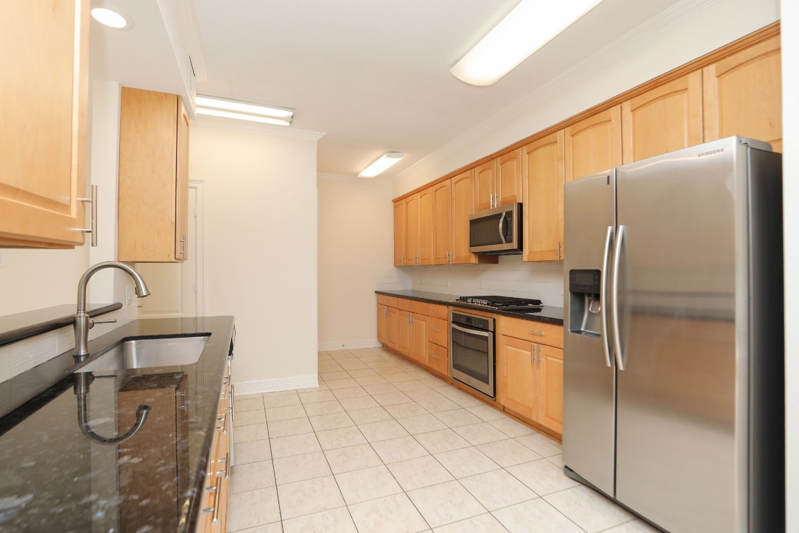 7499 Brompton Street, Unit 7499 Houston, TX 77025 - Photo 18 of 43