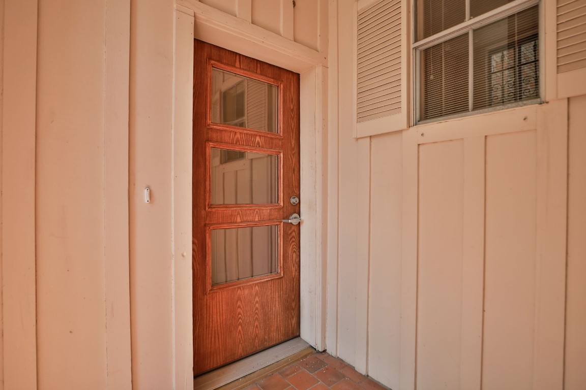 7499 Brompton Street, Unit 7499 Houston, TX 77025 - Photo 3 of 43