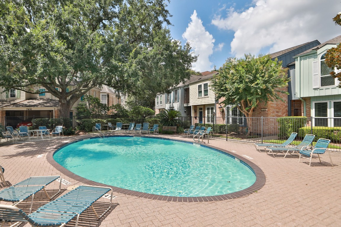 7499 Brompton Street, Unit 7499 Houston, TX 77025 - Photo 41 of 43