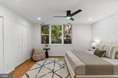 $999,900 | 117 Catharine Street, Philadelphia, PA 19147