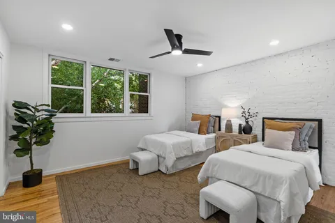 $999,900 | 117 Catharine Street, Philadelphia, PA 19147