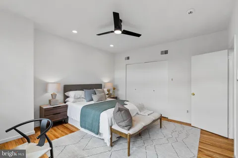 $999,900 | 117 Catharine Street, Philadelphia, PA 19147