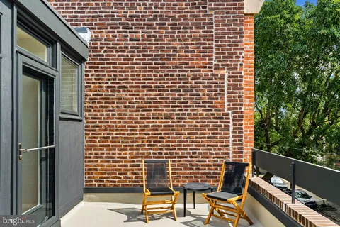 $999,900 | 117 Catharine Street, Philadelphia, PA 19147