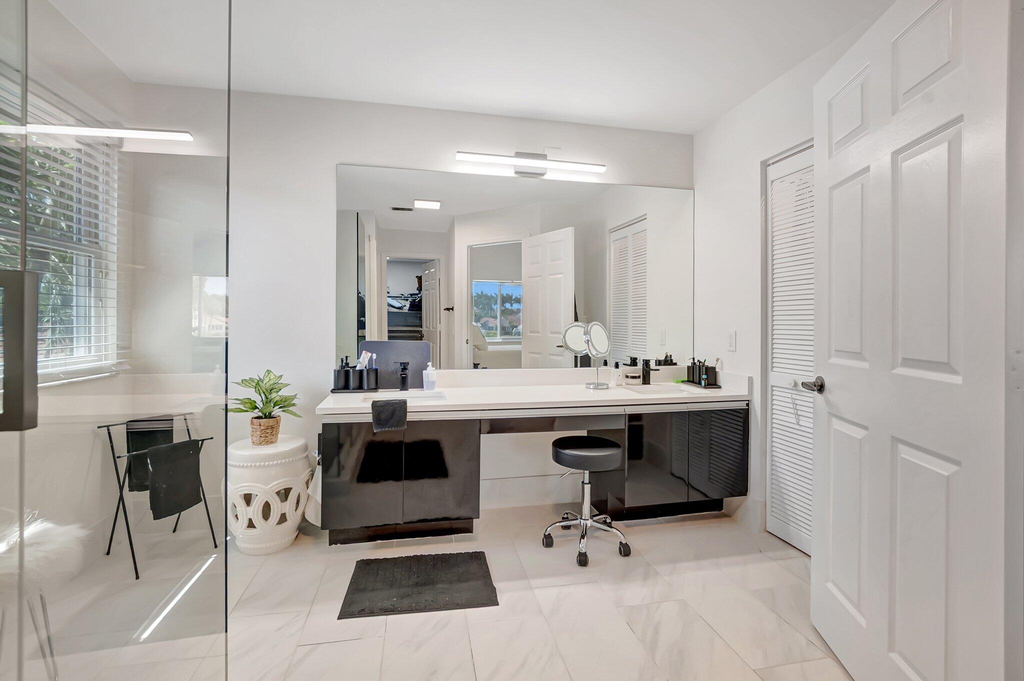 7287 Via Palomar Boca Raton, FL 33433 - Photo 25 of 47 Master bath