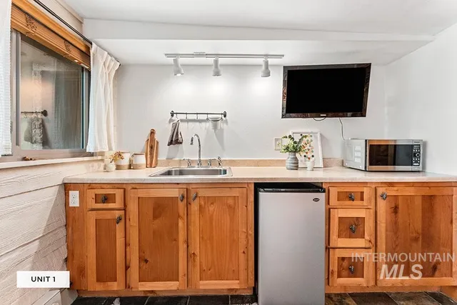 $950,000 | 4480 North Kitsap Way, Boise, ID 83703