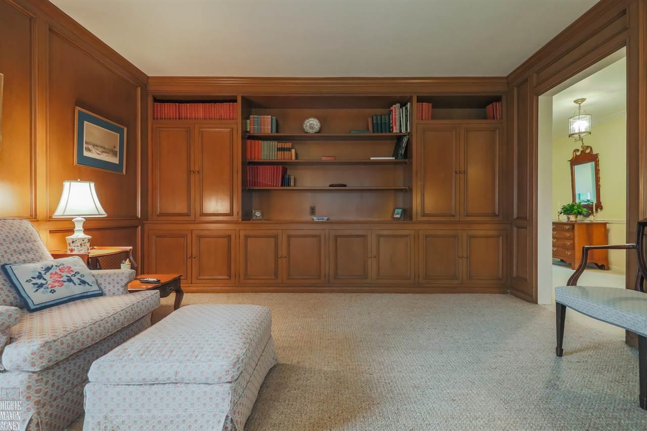 82 Cloverly Road Grosse Pointe, MI 48236 - Photo 15 of 40 31376413-14.JPG