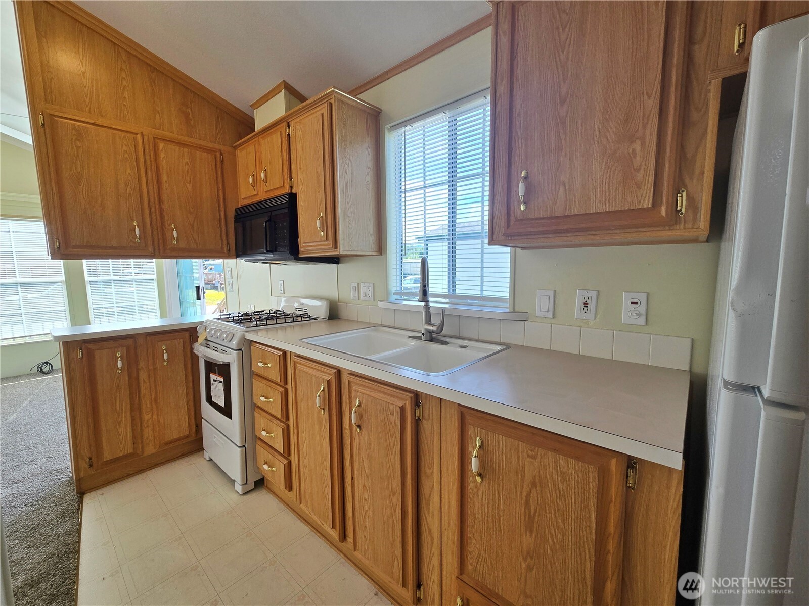 200021 Highway 101, Unit 33 Beaver, WA 98305 - Photo 11 of 15