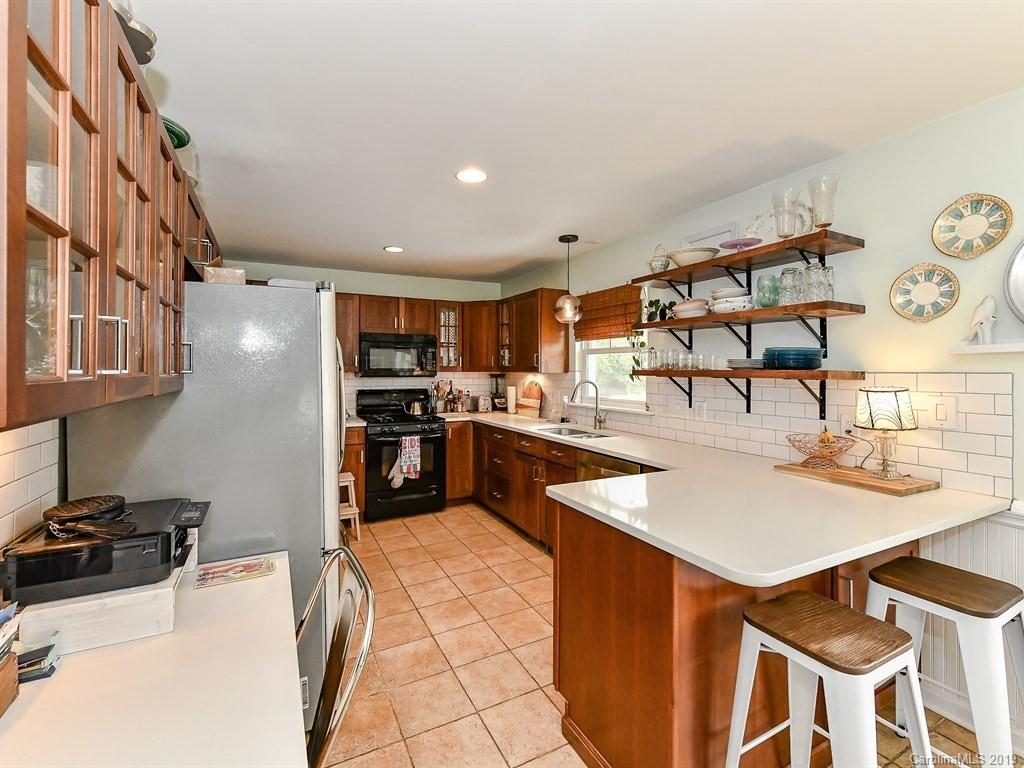 733 Stanfield Drive Charlotte, NC 28210 - Photo 8 of 29