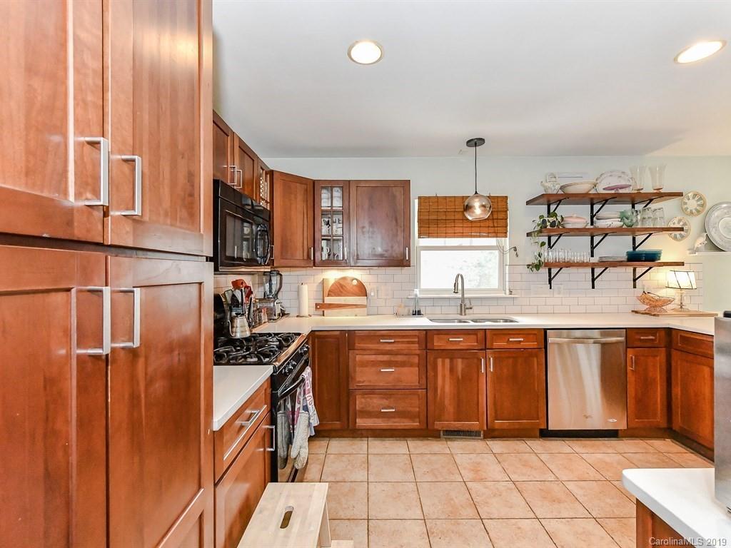 733 Stanfield Drive Charlotte, NC 28210 - Photo 9 of 29