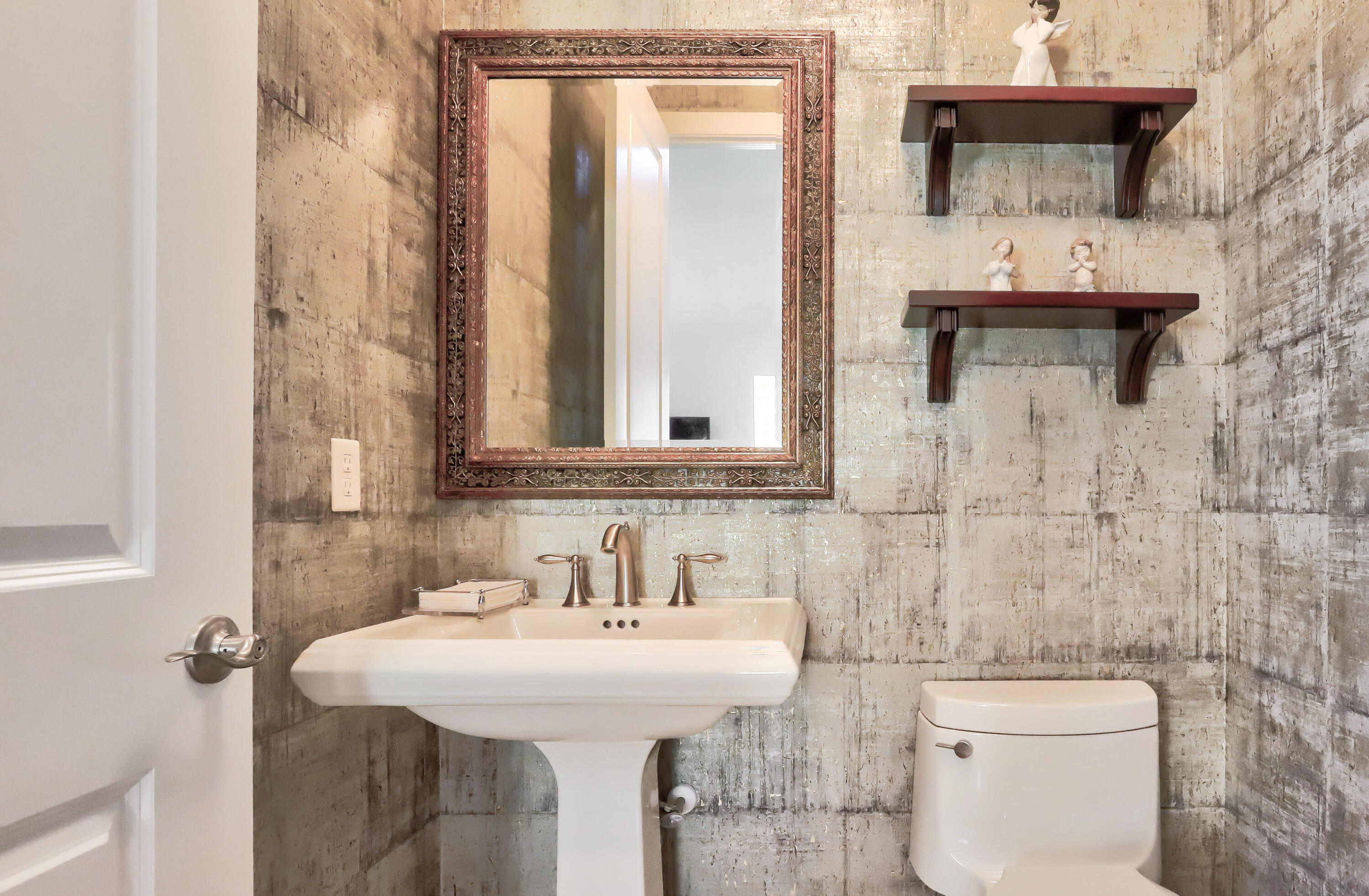 17398 Pavaroso Street Boca Raton, FL 33496 - Photo 15 of 56 Powder Room
