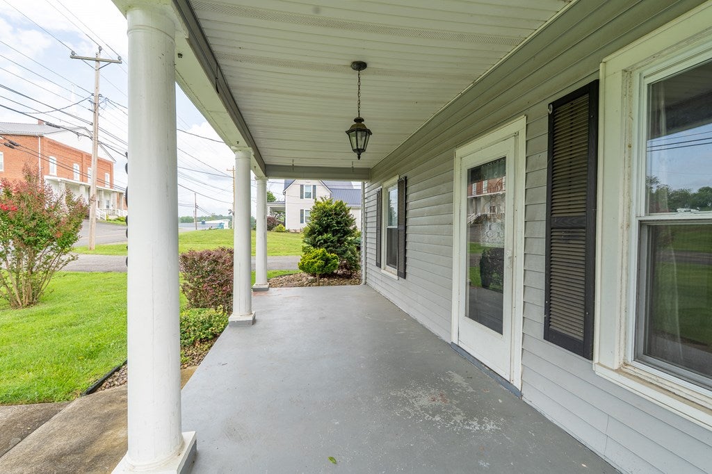 3083 Greenbriar Road Draper, VA 24324 - Photo 39 of 42 Gallery Image 39