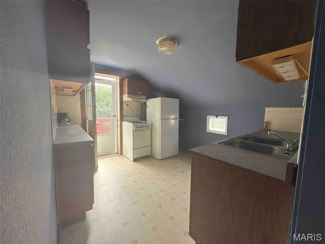 $114,900 | 112 Bonds Avenue, East Alton, IL 62024