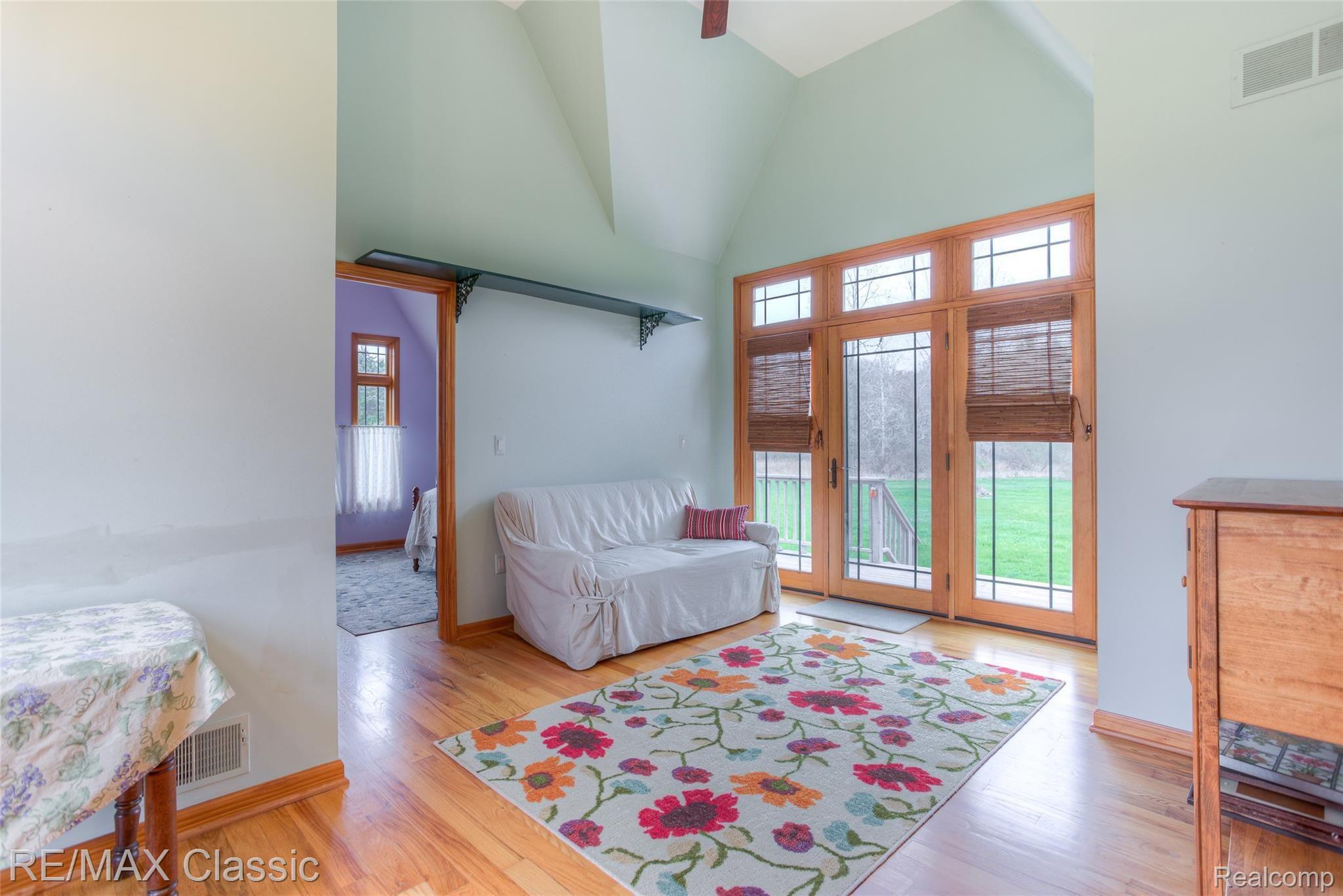 13257 Fagan Road Holly, MI 48442 - Photo 24 of 62 13257 fagan interiors (23).jpg