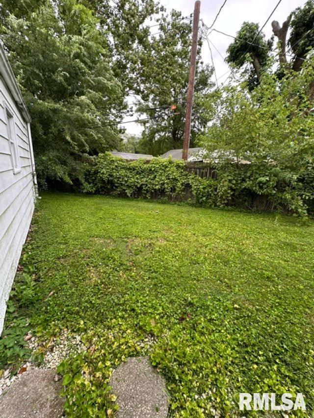 1 Allison Court Springfield, IL 62703 - Photo 2 of 11