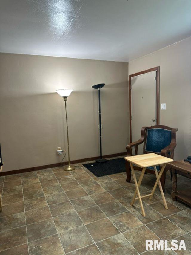 1 Allison Court Springfield, IL 62703 - Photo 4 of 11
