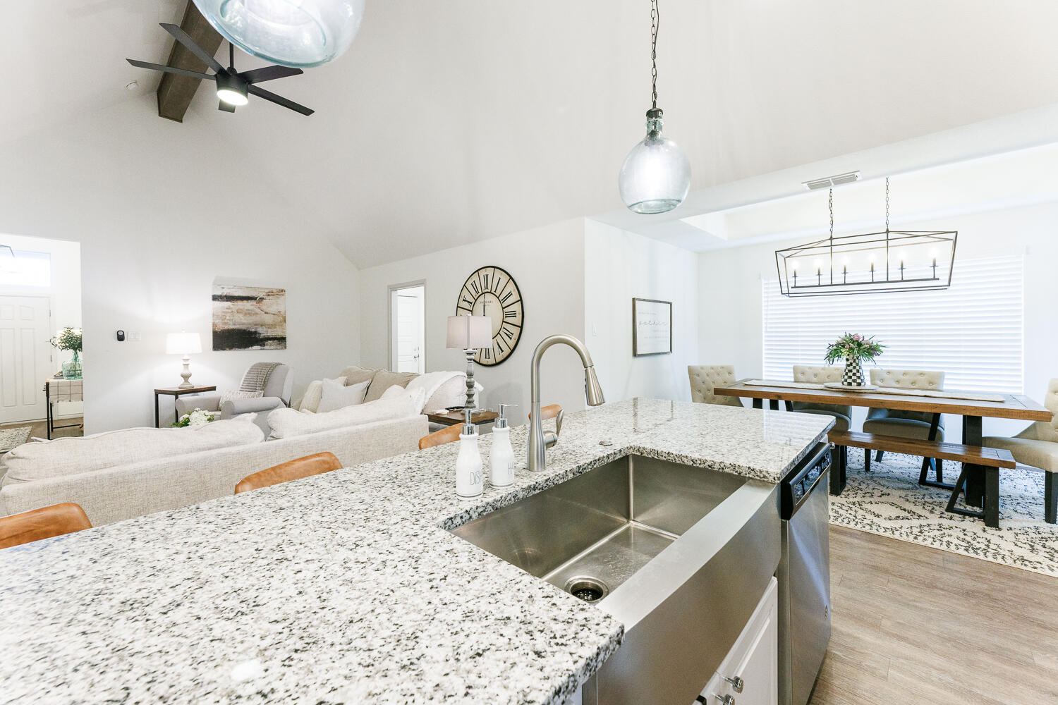 2318 103rd Street Lubbock, TX 79423 - Photo 14 of 51 Kitchen