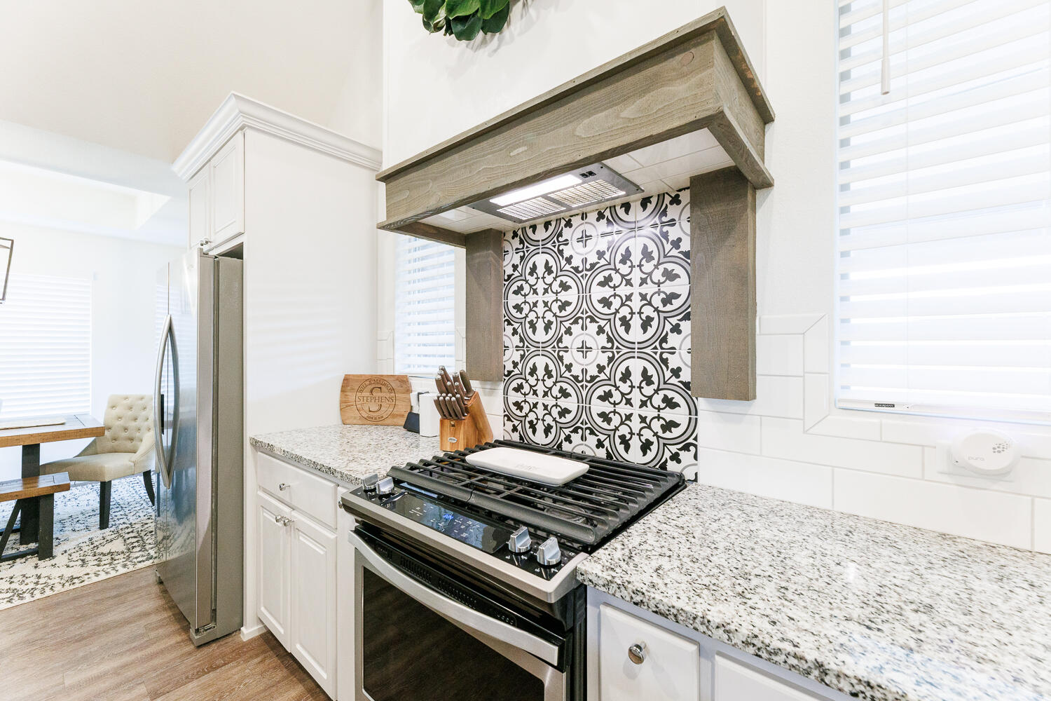 2318 103rd Street Lubbock, TX 79423 - Photo 15 of 51 Kitchen