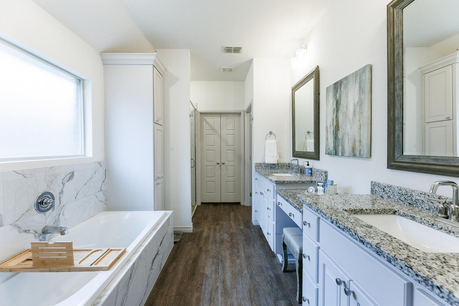 2318 103rd Street Lubbock, TX 79423 - Photo 26 of 51 Primary Bathroom