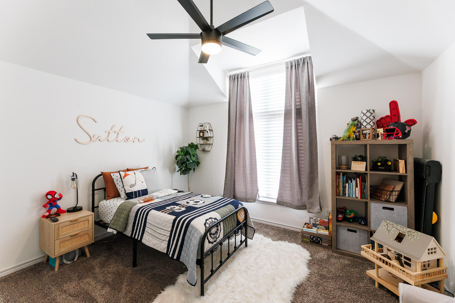 2318 103rd Street Lubbock, TX 79423 - Photo 32 of 51 Second Bedroom
