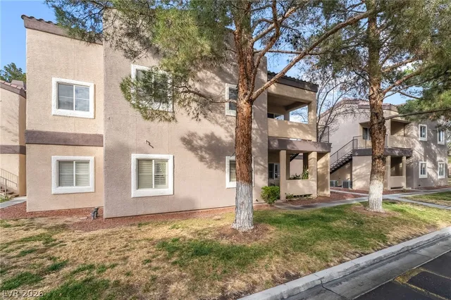 $1,675 | 5250 South Rainbow Boulevard, Unit 2147, Las Vegas, NV 89118