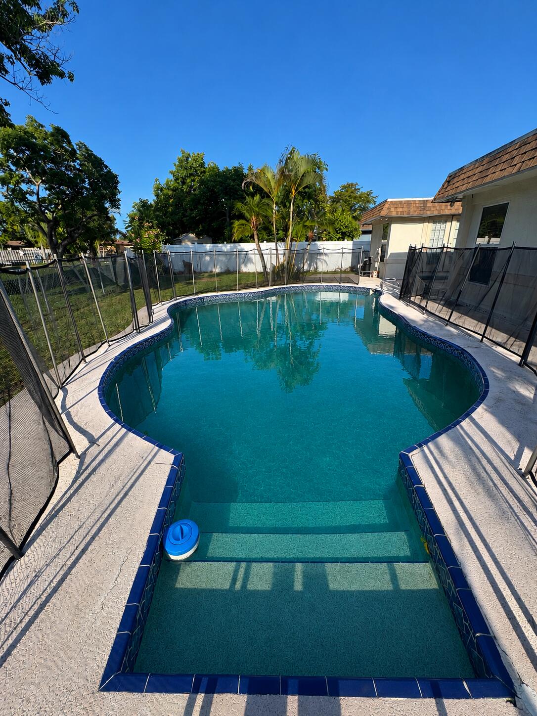 7816 Northwest 70th Terrace Tamarac, FL 33321 - Photo 2 of 37 1D154A55-66E2-47B7-A8D3-175697045FBE
